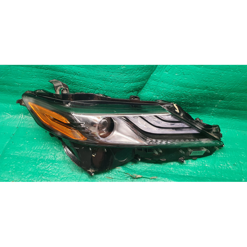 81110-06D72 Toyota Camry Right Full LED Headlight (Black) 2018-2023