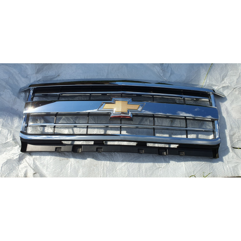 84089143 Chevrolet Silverado 2500HD Chrome Grille 2015-2019