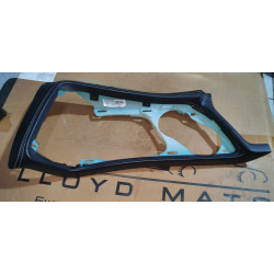 5LE51YSAAB Dodge Front Center Console Floor Bezel Cover Trim Panel