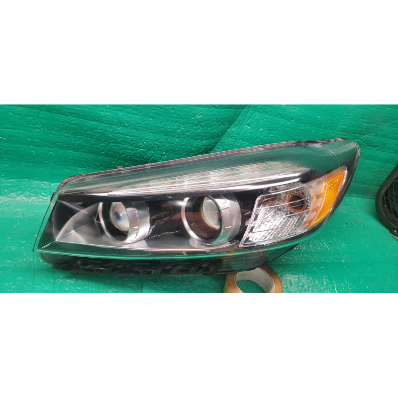 92101-C6110 Kia Sorento Left Xenon LED Headlight 2016-2018