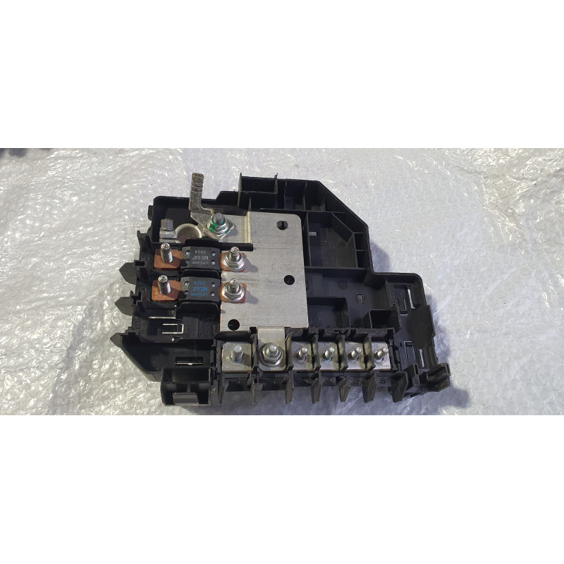 84564429 Cadillac Fuse Relay Distribution Junction Block Box