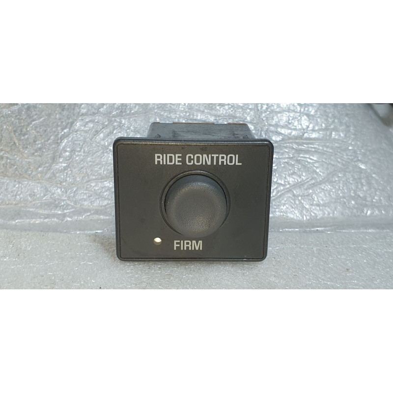 15052073 Chevrolet Silverado Suspension Ride Traction Control Switch