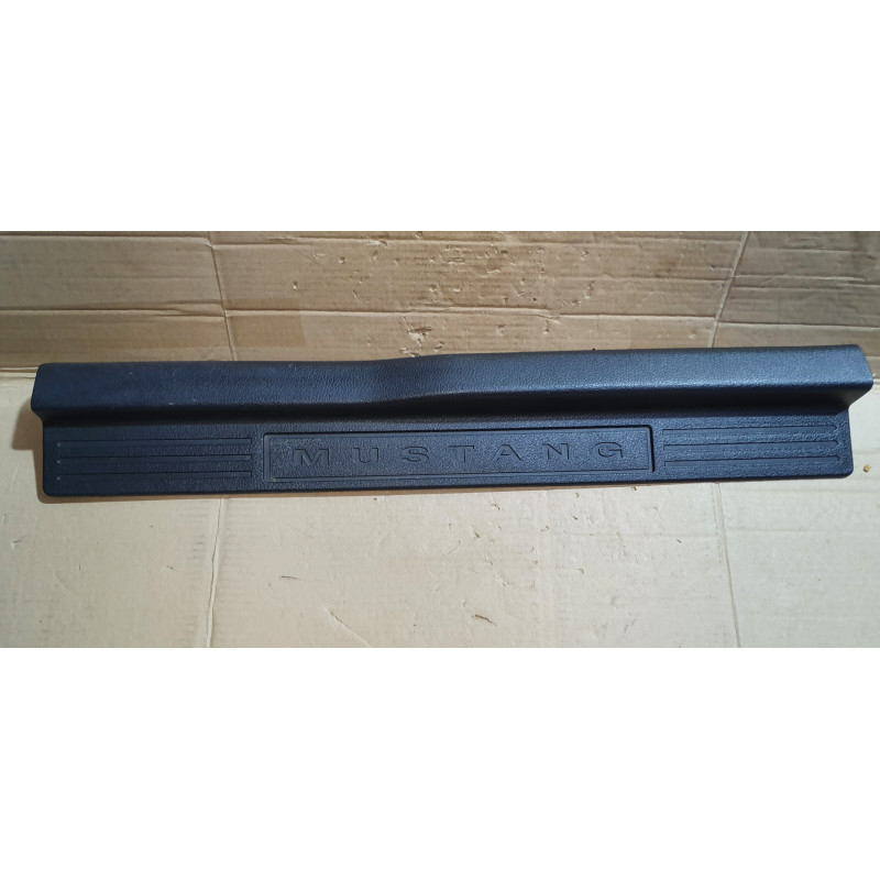 4R33-6313201-BLW Ford Mustang Left Door Sill Scuff Plate 2005-2009