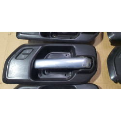 Chevrolet Silverado Right Front Door Interior Handle 2019-2023 | GMC Sierra