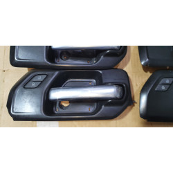 Chevrolet Silverado Right Front Door Interior Handle 2019-2023 | GMC Sierra