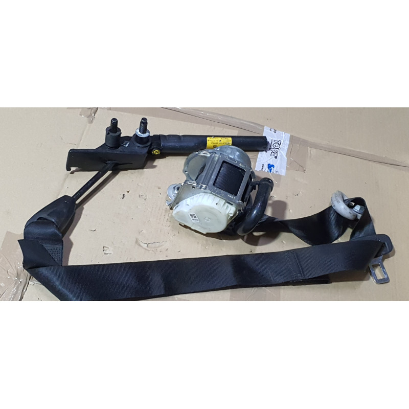 86884-6RR5A Nissan X-Trail Right Front Seat Tongue Pretension Belt (Black)
