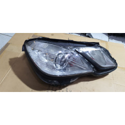 A2128208661 Mercedes-Benz E-Class Right Halogen Headlight 2010-2013