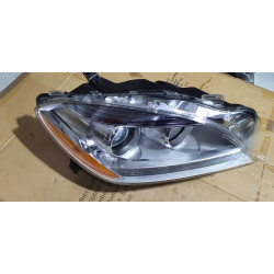 A1668208861 Mercedes-Benz ML Class Right Halogen Headlight 2012-2015
