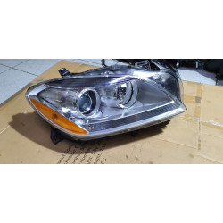 A1668208861 Mercedes-Benz ML Class Right Halogen Headlight 2012-2015