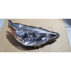 81110-52E80 Toyota Prius C Right Headlight 2012-2014