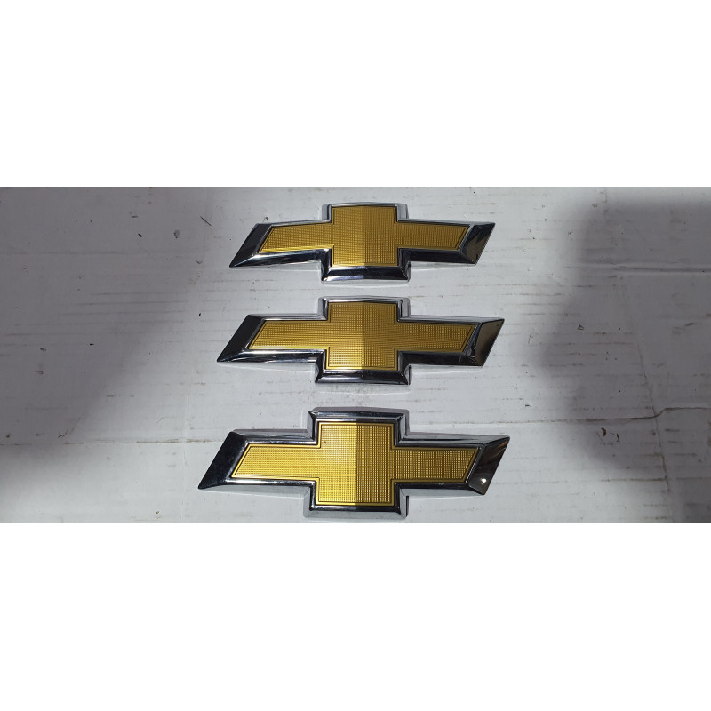 23136673 Chevrolet Equinox Rear Tailgate Logo Emblem 2018-2023