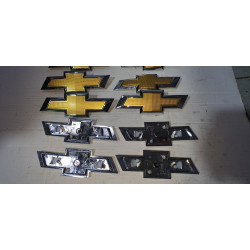 84742614 Chevrolet Suburban Logo Badge Emblem 2021-2024