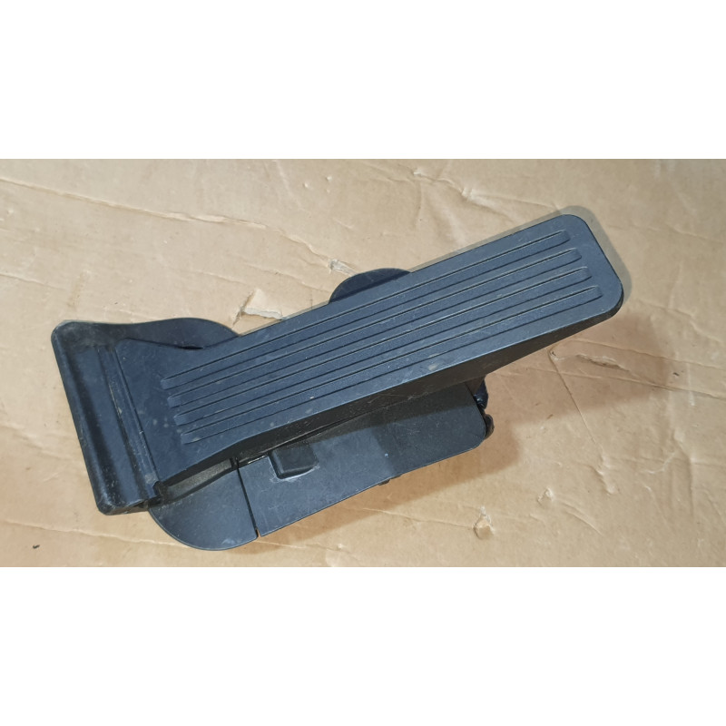 GHK3-41600 Mazda 3 Accelerator Gas Pedal 2012-2015