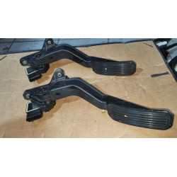 15218992 Cadillac DTS Accelerator Gas Pedal 2006-2011