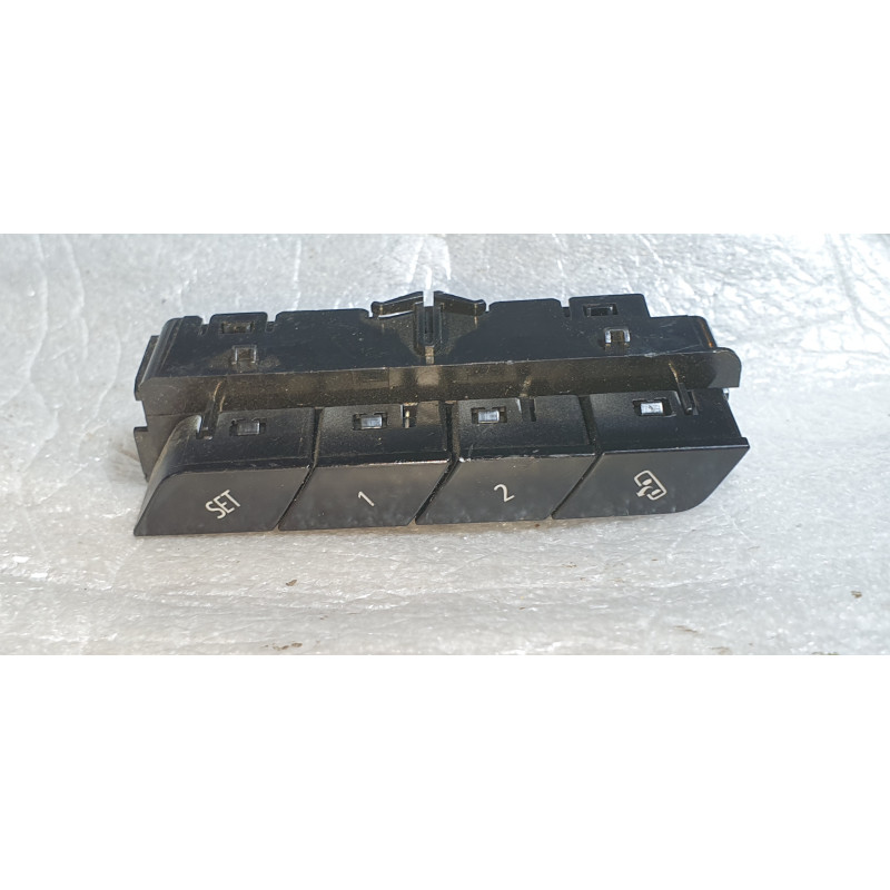 84478048 Chevrolet Corvette Left Door Seat Memory Control Switch 2020-2024