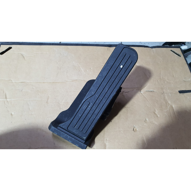 22972646 Cadillac ATS Accelerator Gas Pedal 2014