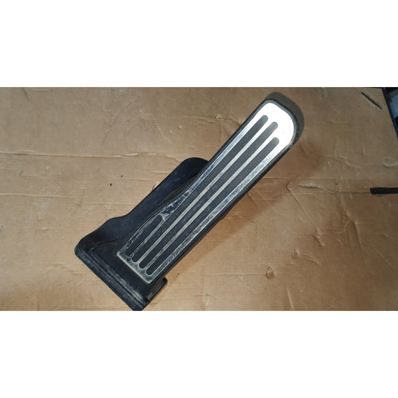 84963780 Chevrolet Corvette C8 Accelerator Gas Pedal 2020-2023 84307943