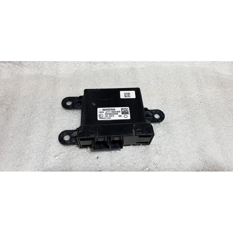 68492545AA Jeep Wrangler Network Gateway Module 68454413AA