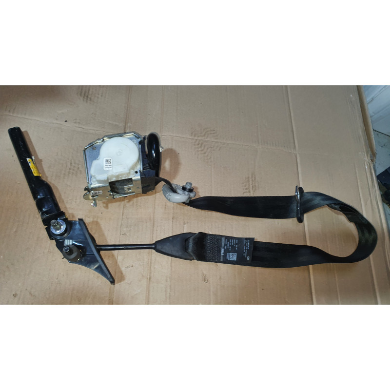 86884-6RR5A Nissan X-Trail Front Right Seat Tongue Pretension Belt (Black)