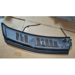 FL34-1502222-AG Ford Windshield Top Cowl Grille Vent Passenger Right Side