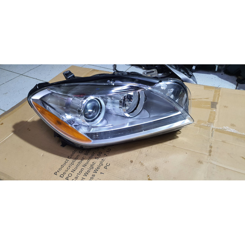 A1668208861 Mercedes-Benz ML Right Halogen Headlight 2012-2015