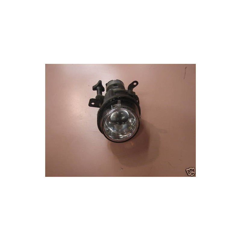 92202-2C000 Hyundai Tiburon Right Fog Lamp 2003-2004