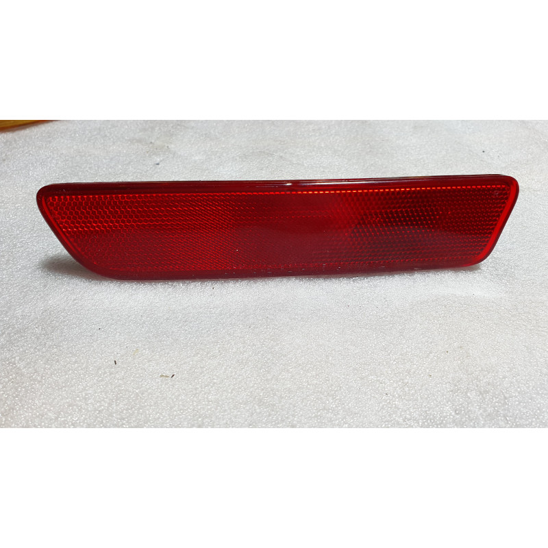 5R33-15A456-AA Ford Mustang Right Rear Bumper Reflector Marker Lamp