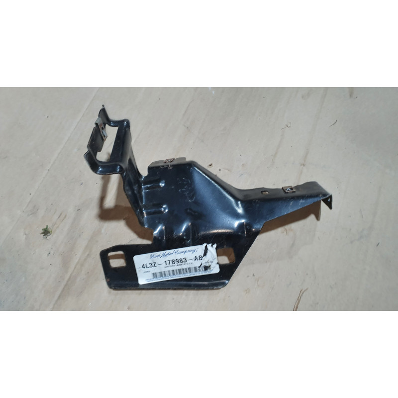 4L3Z-17B983-AB Ford F150 Left Front Bumper Inner Support Bracket 2004-2008