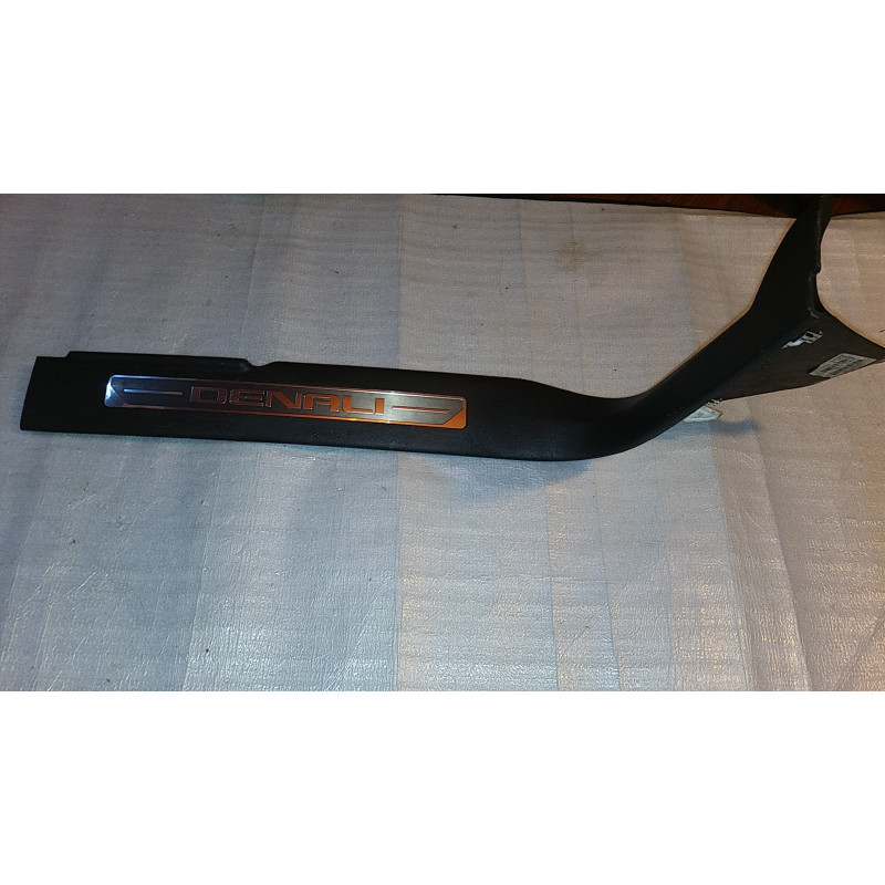 22825073 GMC Denali Right Front Door Sill Plate 2015-2020 23433414