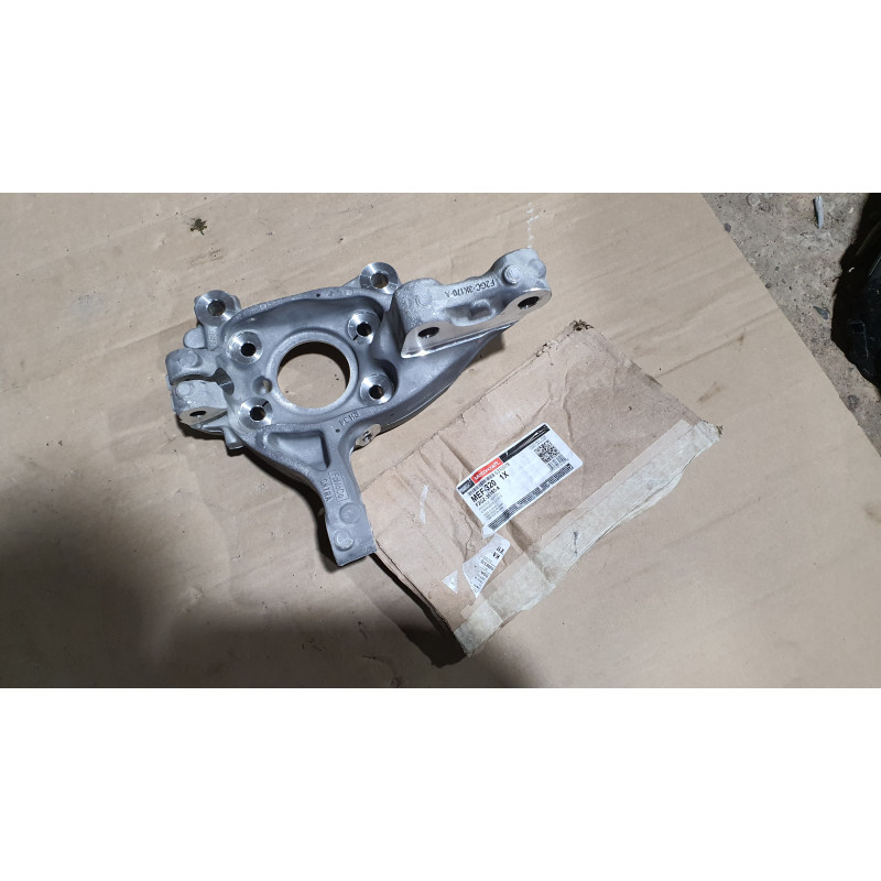 F2GC-3K170-A Ford Edge Right Knuckle 2015-2023 F2GZ-3K185-A