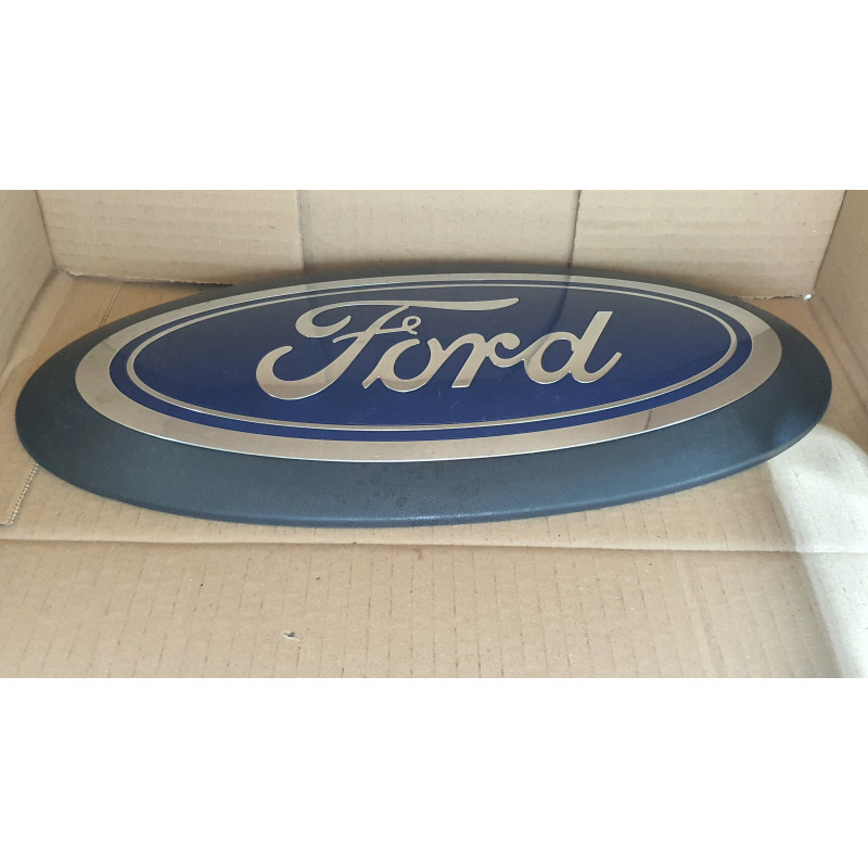 LC3B-8B262-AA Ford F-250 Super Duty Grille Logo Emblem 2018-2023