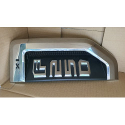 HC3B-25000A72-AFW Ford F-250 Super Duty Right Fender Chrome Vent Badge