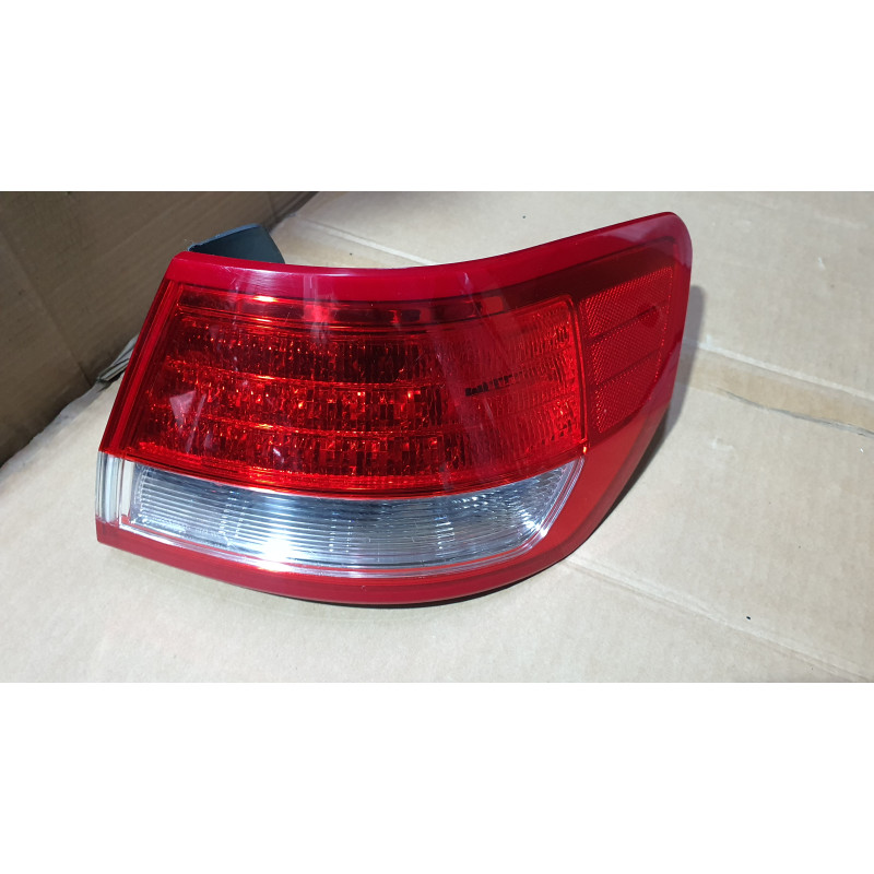9H63-13B504-A Lincoln MKZ Right LED Tail Lamp 2010-2012