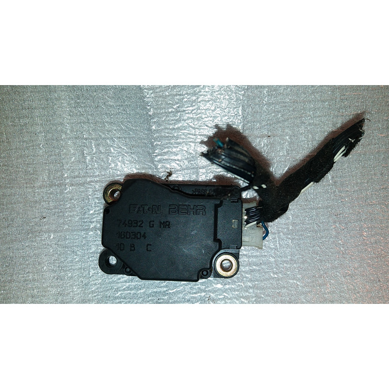 Volvo XC90 Heater Air Blend Door Actuator | XC70, S80, V70, S60