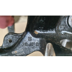 AR3Z-3105-B Ford Mustang Front Right Knuckle 2010-2014