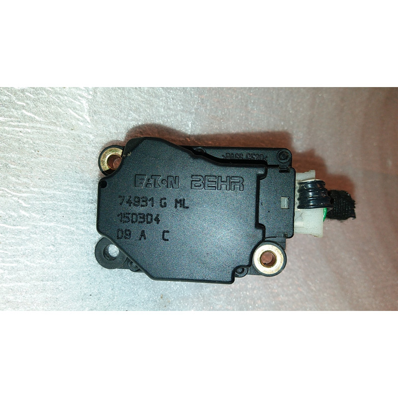 Volvo XC90 Heater Air Blend Door Actuator | XC70, S80, V70, S60