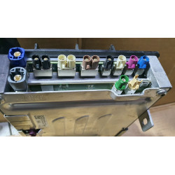 1098058-00-L Tesla Model 3 Media Computer Control Module 2017-2023