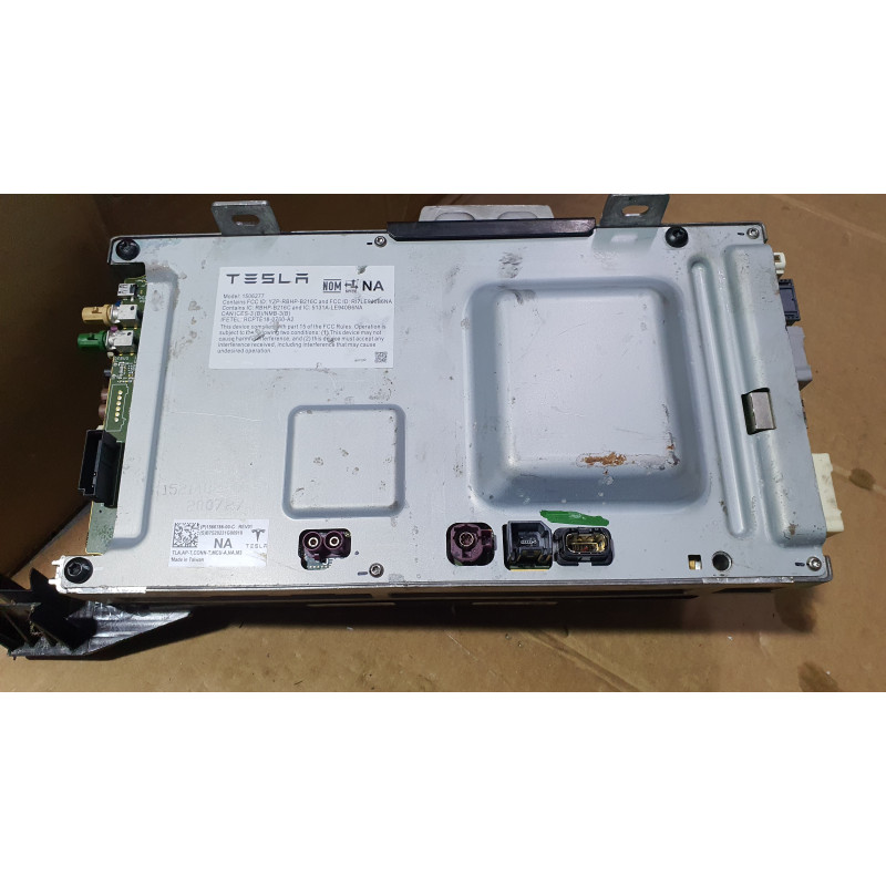 1566786-00-C Tesla Model 3 Media Computer Control Module 2017-2023