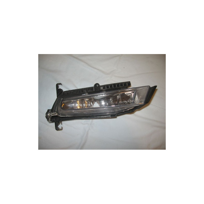 63177162739 BMW Z4 Left Fog Lamp 2002-2008