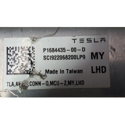 1684435-00-D Tesla Model Y Media Car Computer Module 2020-2024