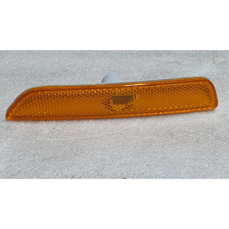 AR33-15A424-AB Ford Mustang Front Bumper Right Marker Light Lamp 2010-2014