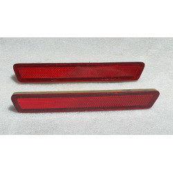 XR33-15A435-A Ford Mustang Rear Bumper Side Marker Reflector Right