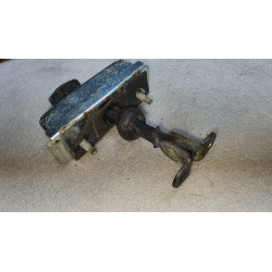 F81Z-2523552-AA Ford F-250 Front Door Check Retainer Left Or Right