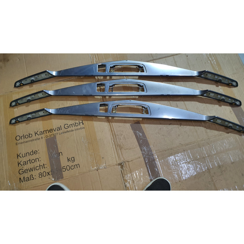 84892033 Cadillac XT5 Rear Liftgate Chrome Applique Panel 2017-2025