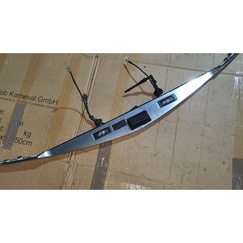 84898813 Cadillac XT5 Rear Dual Camera Liftgate Chrome Applique 2020-2025
