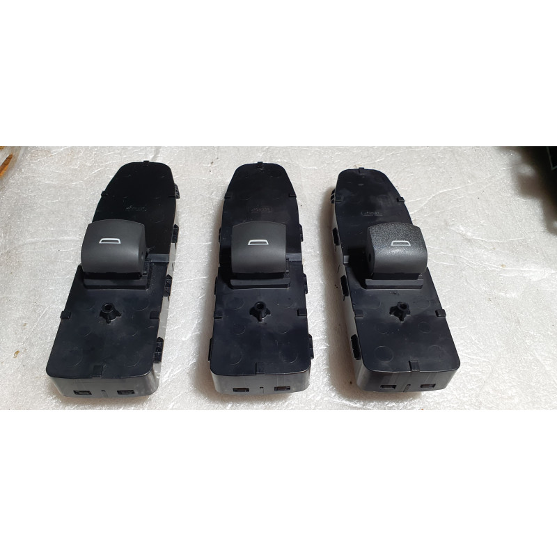 26218342 Chevrolet Malibu Right Window Control Switch 2016-2023 84513460
