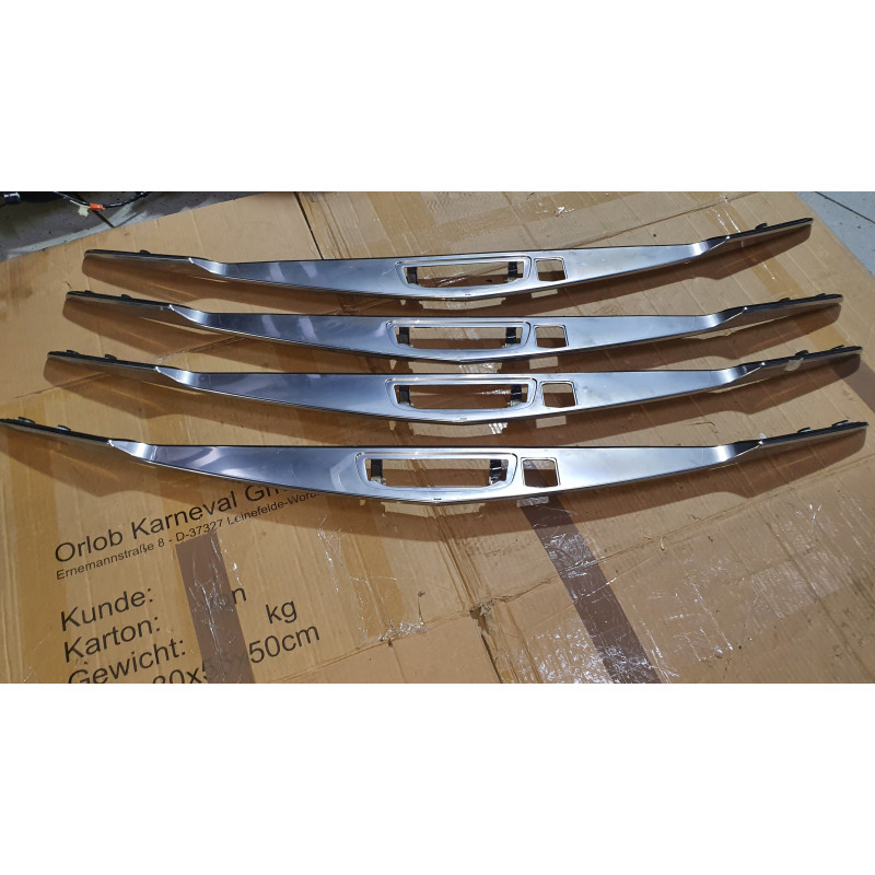 84892033 Cadillac XT5 Rear Liftgate Tailgate Chrome Applique Panel 84405759