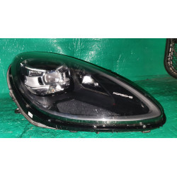 95B941010AR Porsche Macan Right LED Headlight 2019-2021