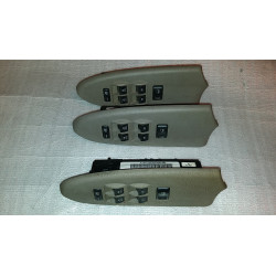 15829905 Chevrolet Trailblazer Left Door Window Switch 2002-2009
