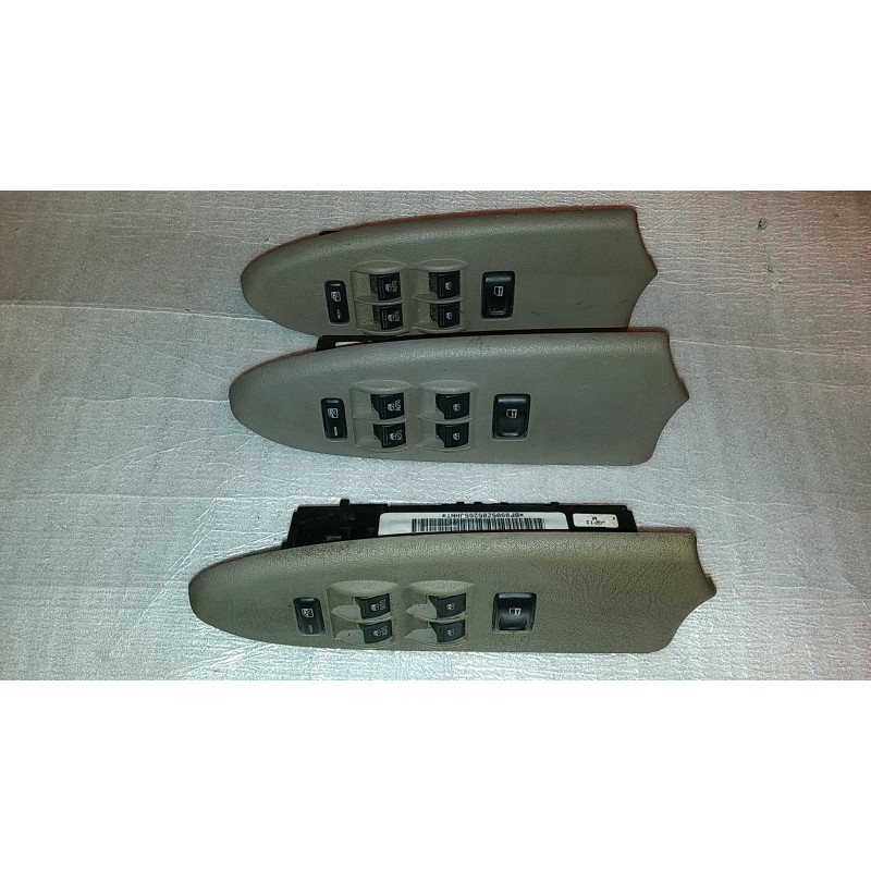 15829905 Chevrolet Trailblazer Left Door Window Switch 2002-2009